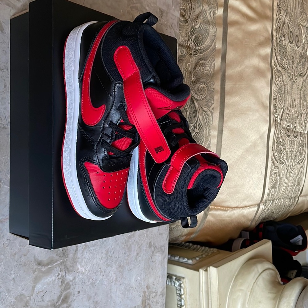 Jordan Max Aura size 1! Just like new. In very good condition and still have box